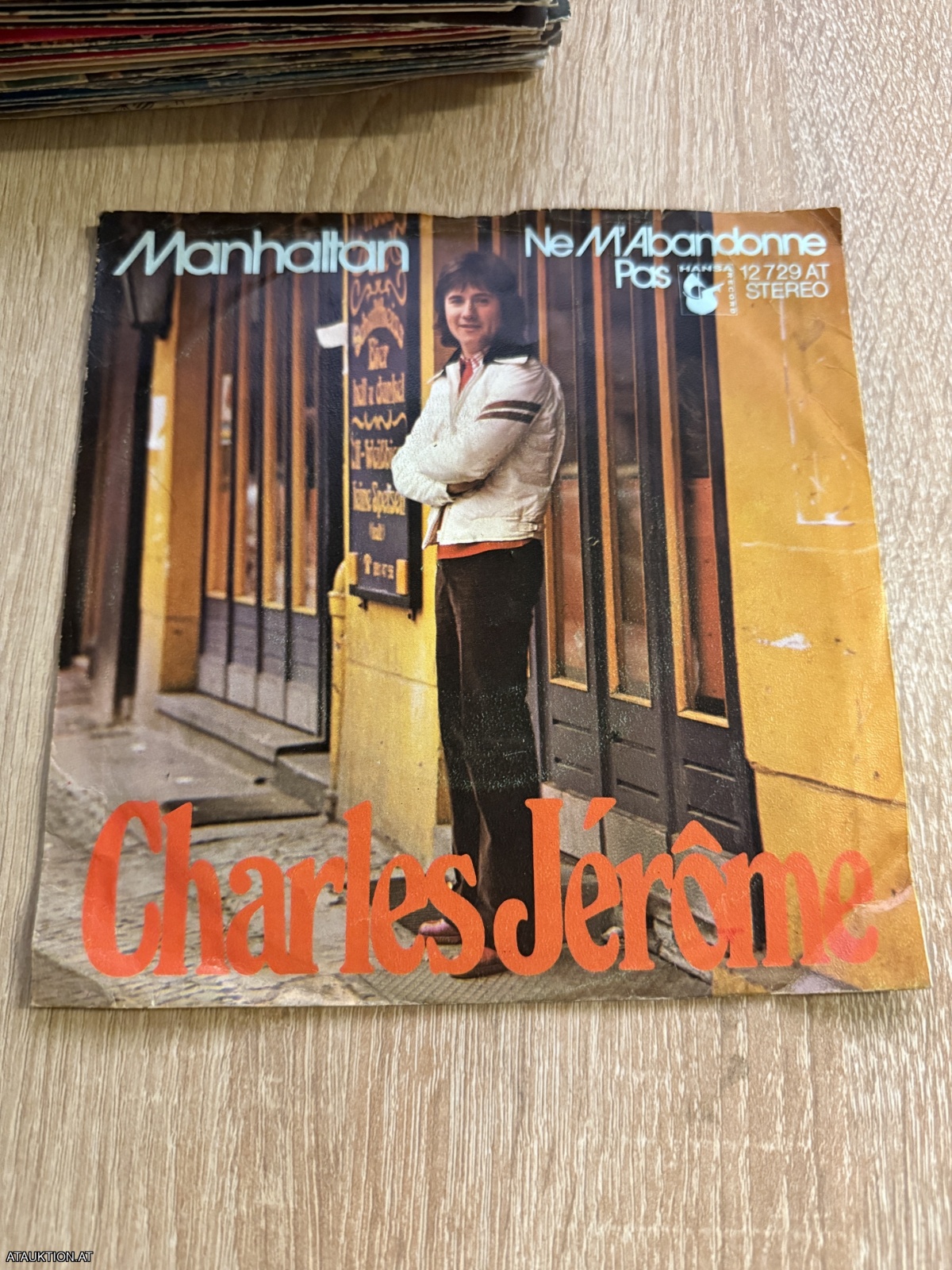 SINGLE / Charles Jérôme – Manhattan