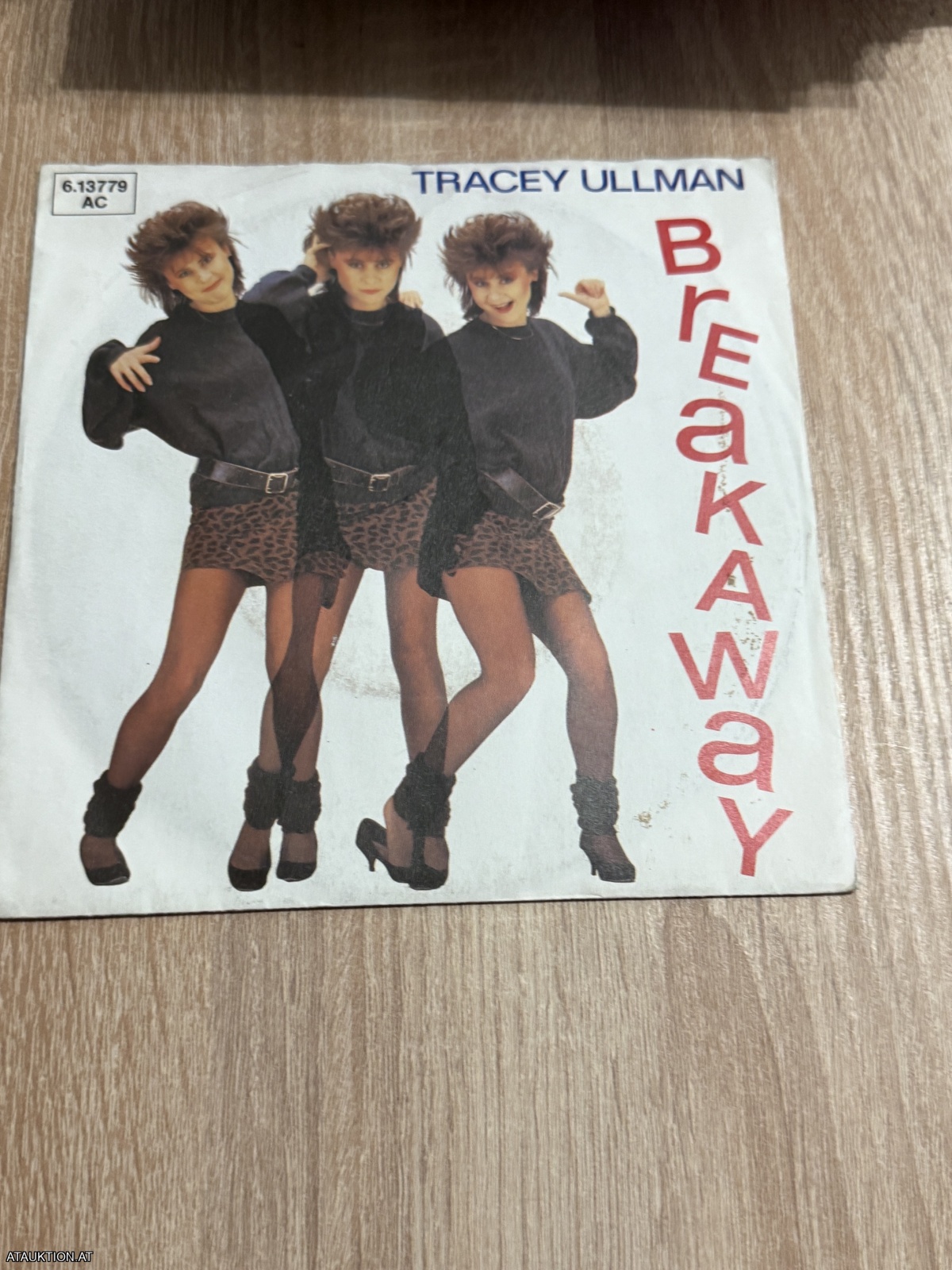 SINGLE / Tracey Ullman – Breakaway