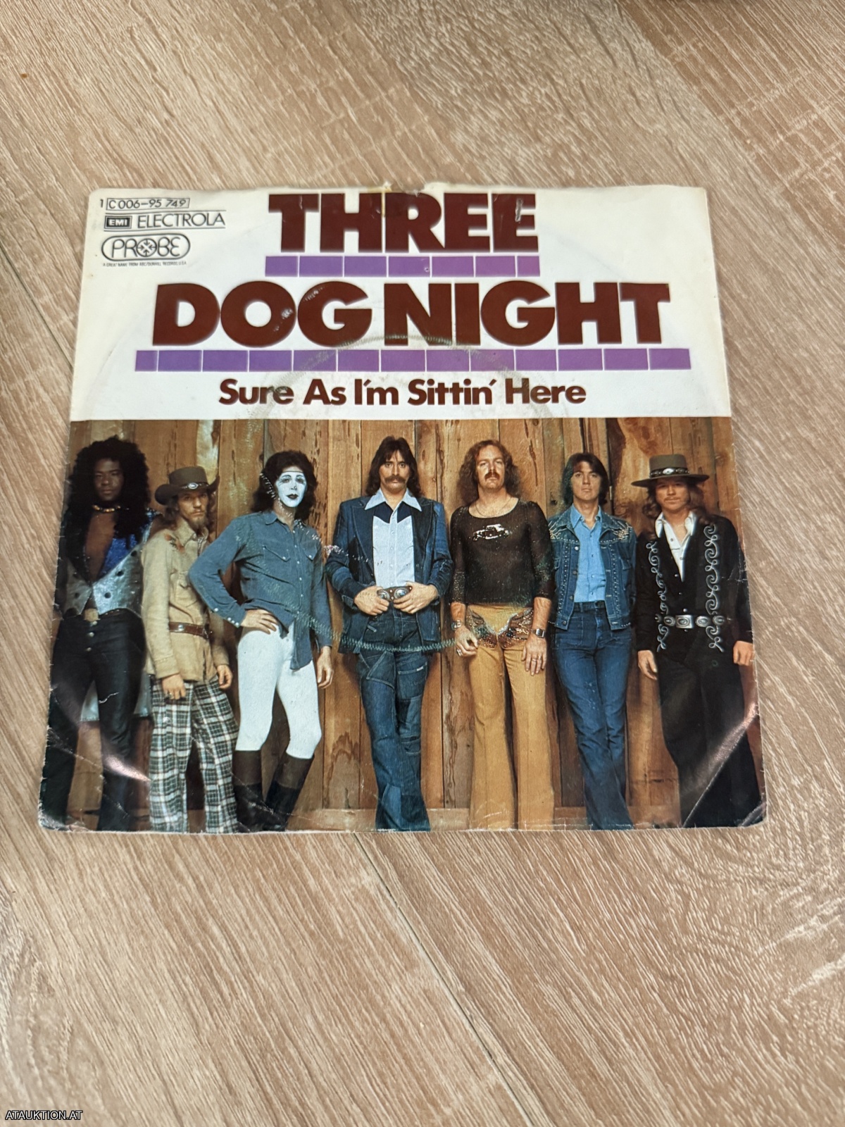 SINGLE / Three Dog Night – Sure As I'm Sittin' Here