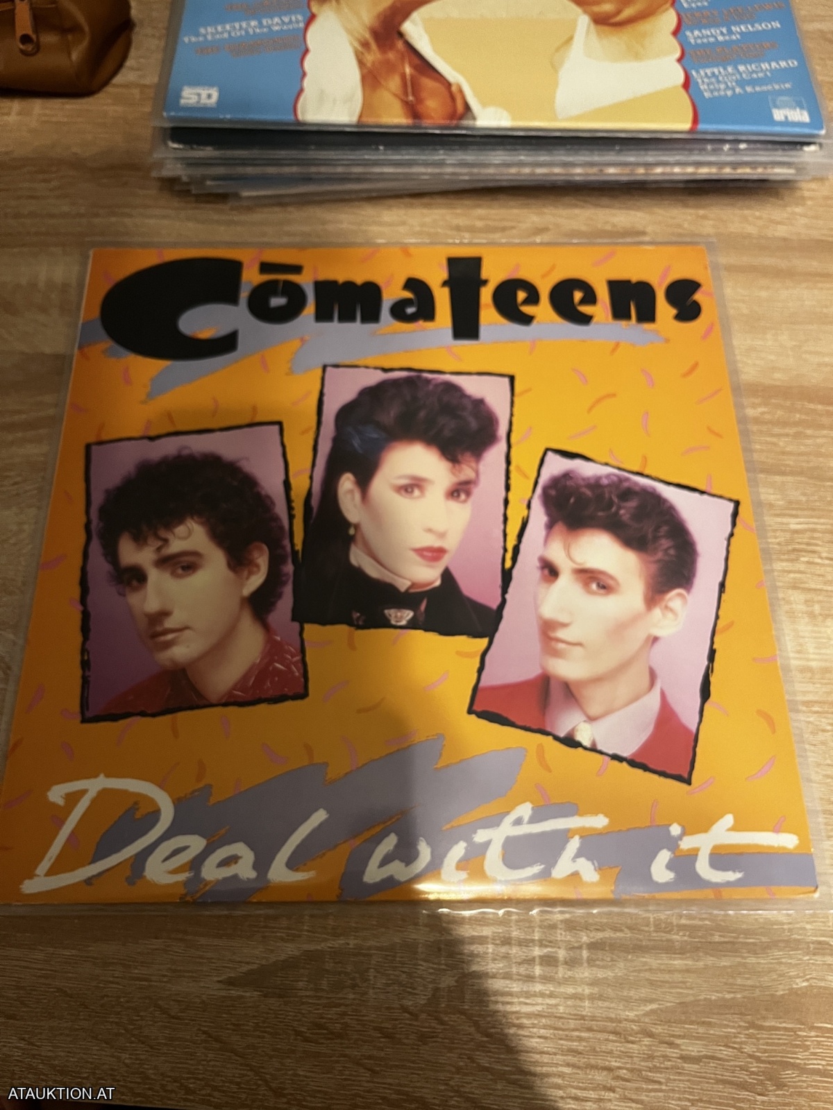 LP / Comateens – Deal With It