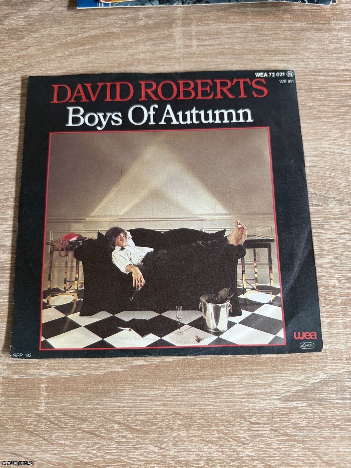 SINGLE / David Roberts – Boys Of Autumn