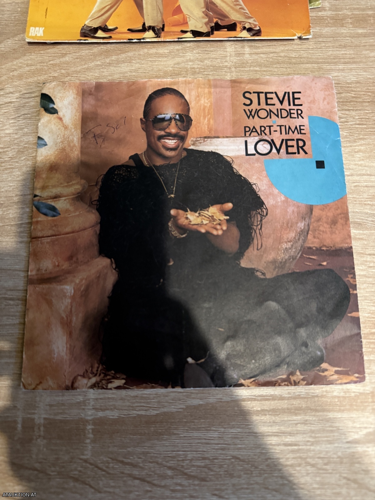 SINGLE / Stevie Wonder – Part-Time Lover