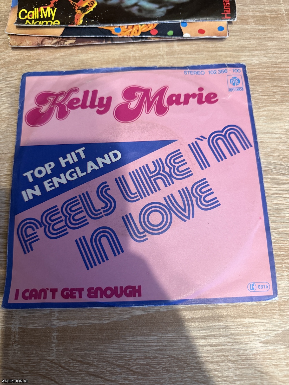 SINGLE / Kelly Marie – Feels Like I'm In Love