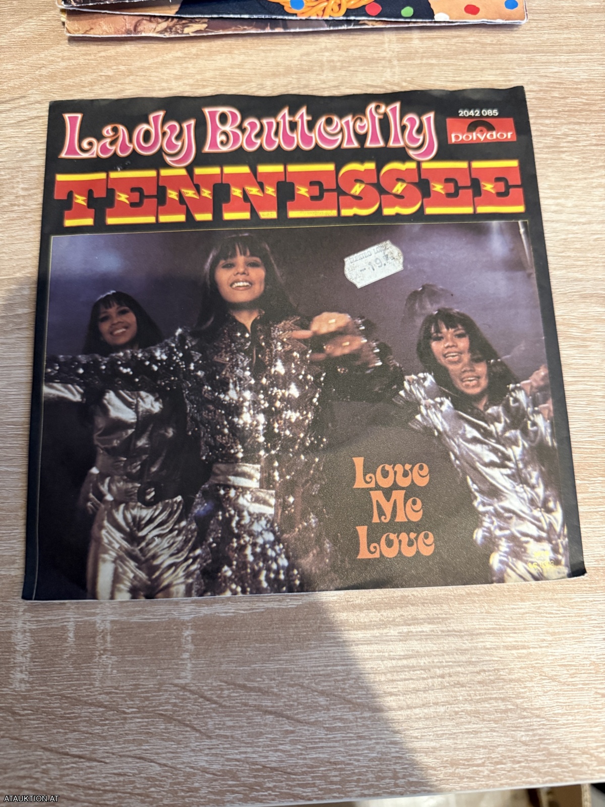 SINGLE / Lady Butterfly – Tennessee