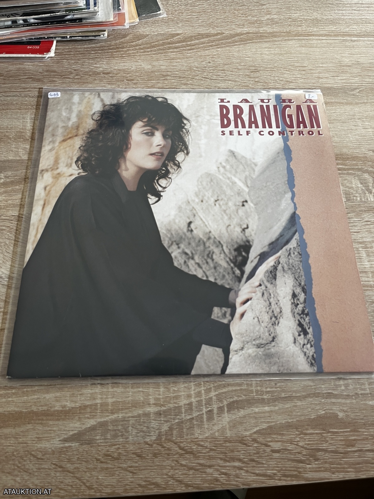 LP / Laura Branigan – Self Control