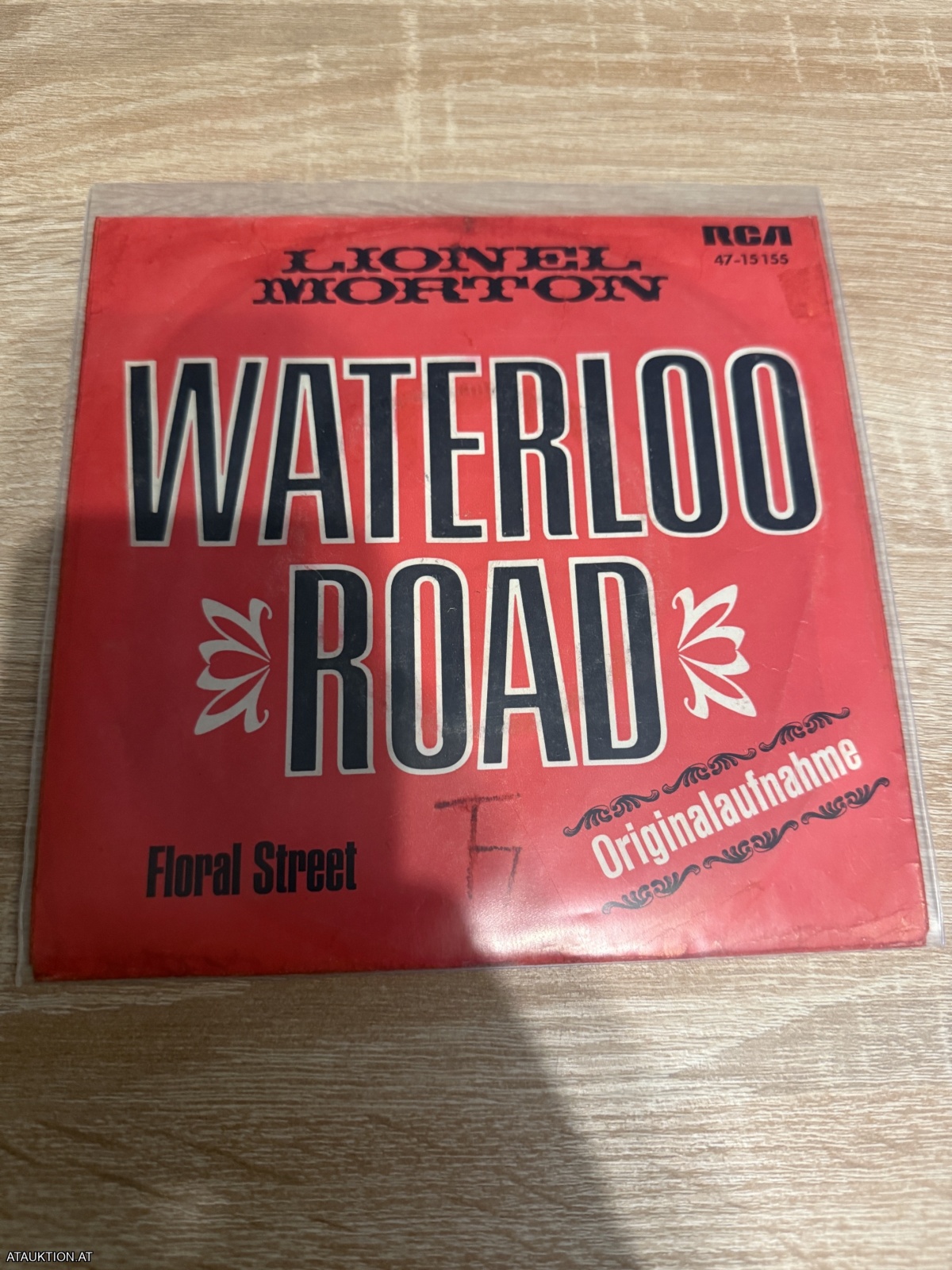 SINGLE / Lionel Morton – Waterloo Road