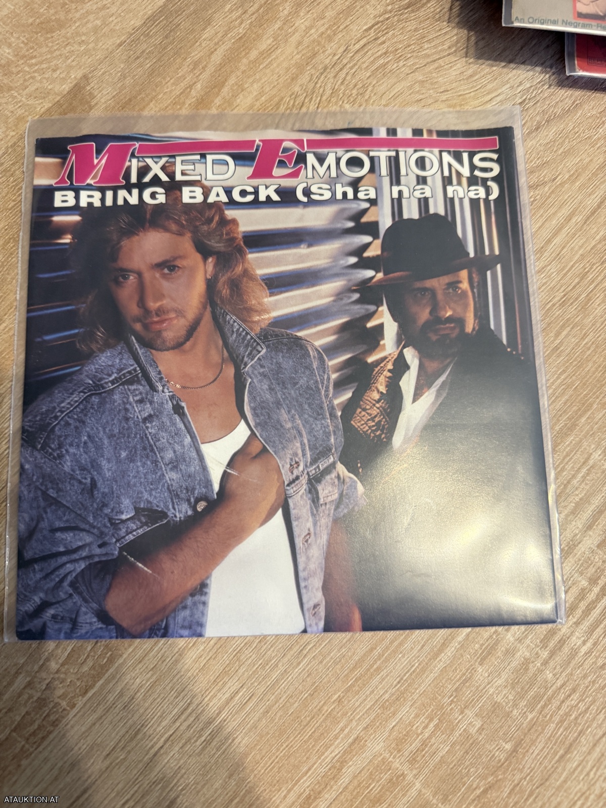 SINGLE / Mixed Emotions – Bring Back (Sha Na Na)