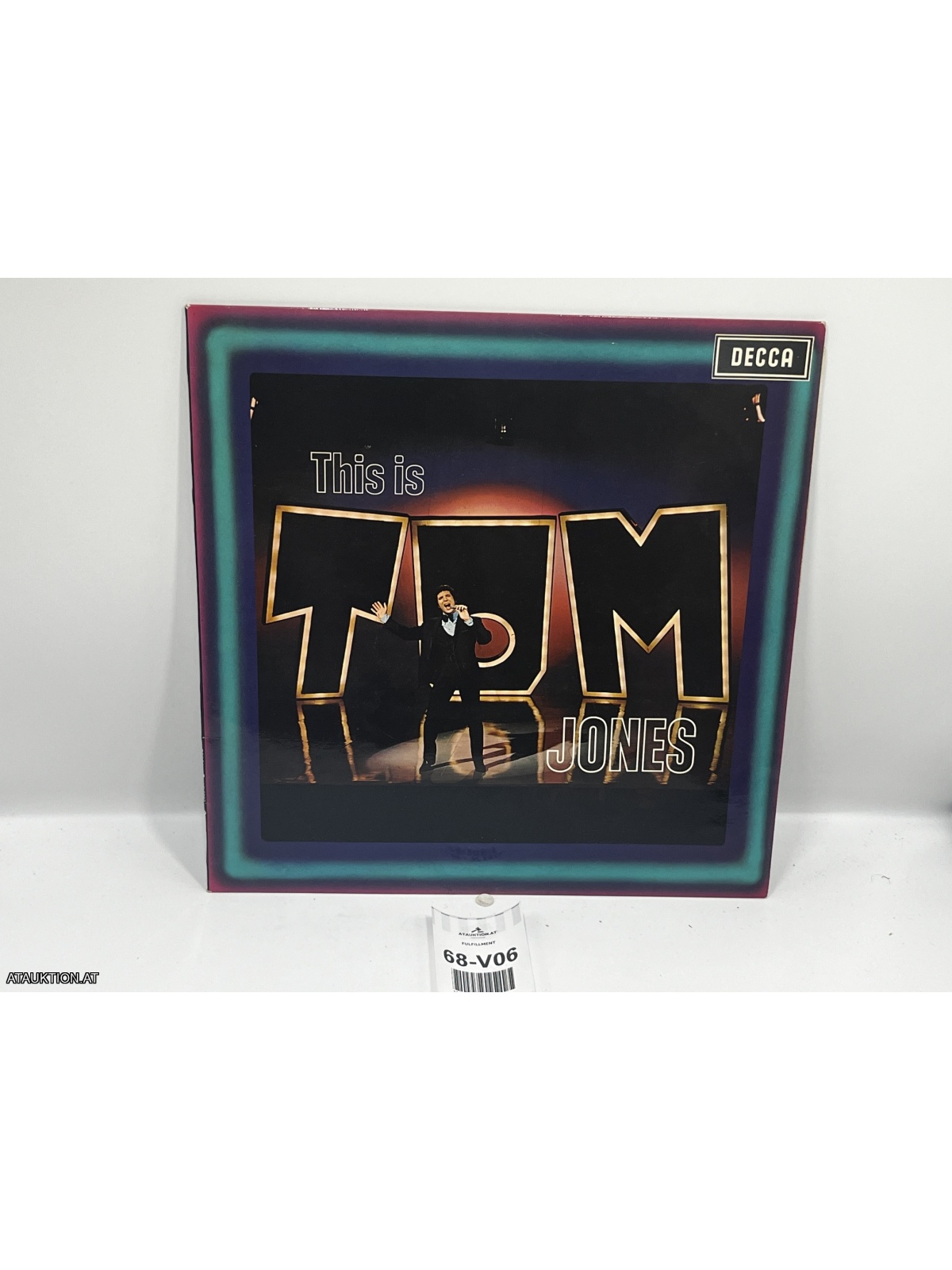 LP / Tom Jones – This Is Tom Jones