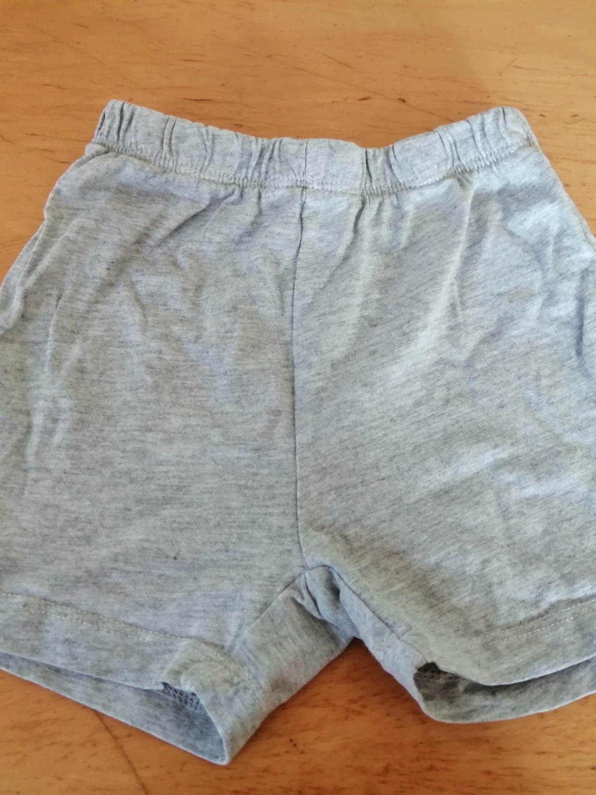 Kurze Hose gr 74/80