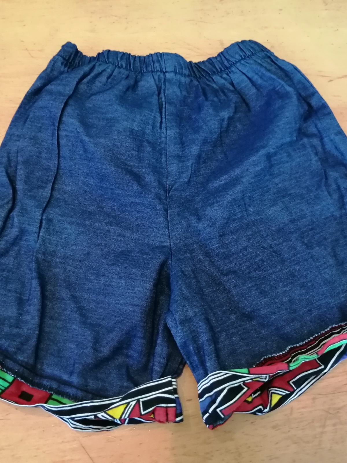 Kurze Hose gr. 122