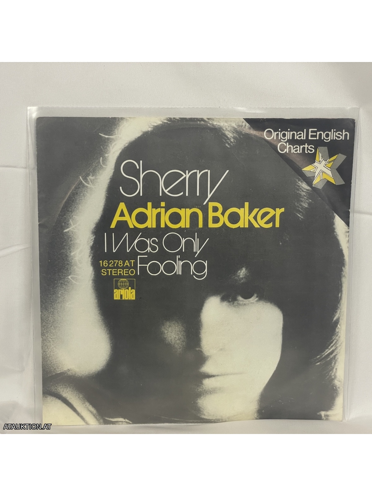 SINGLE / Adrian Baker – Sherry