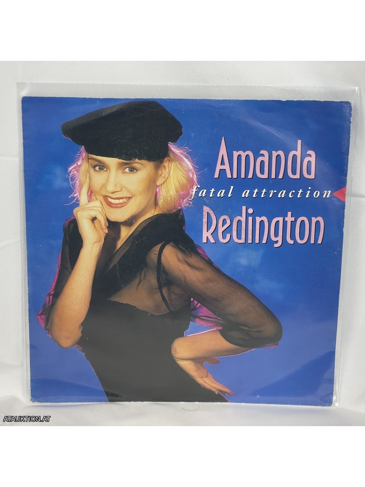 SINGLE / Amanda Redington – Fatal Attraction