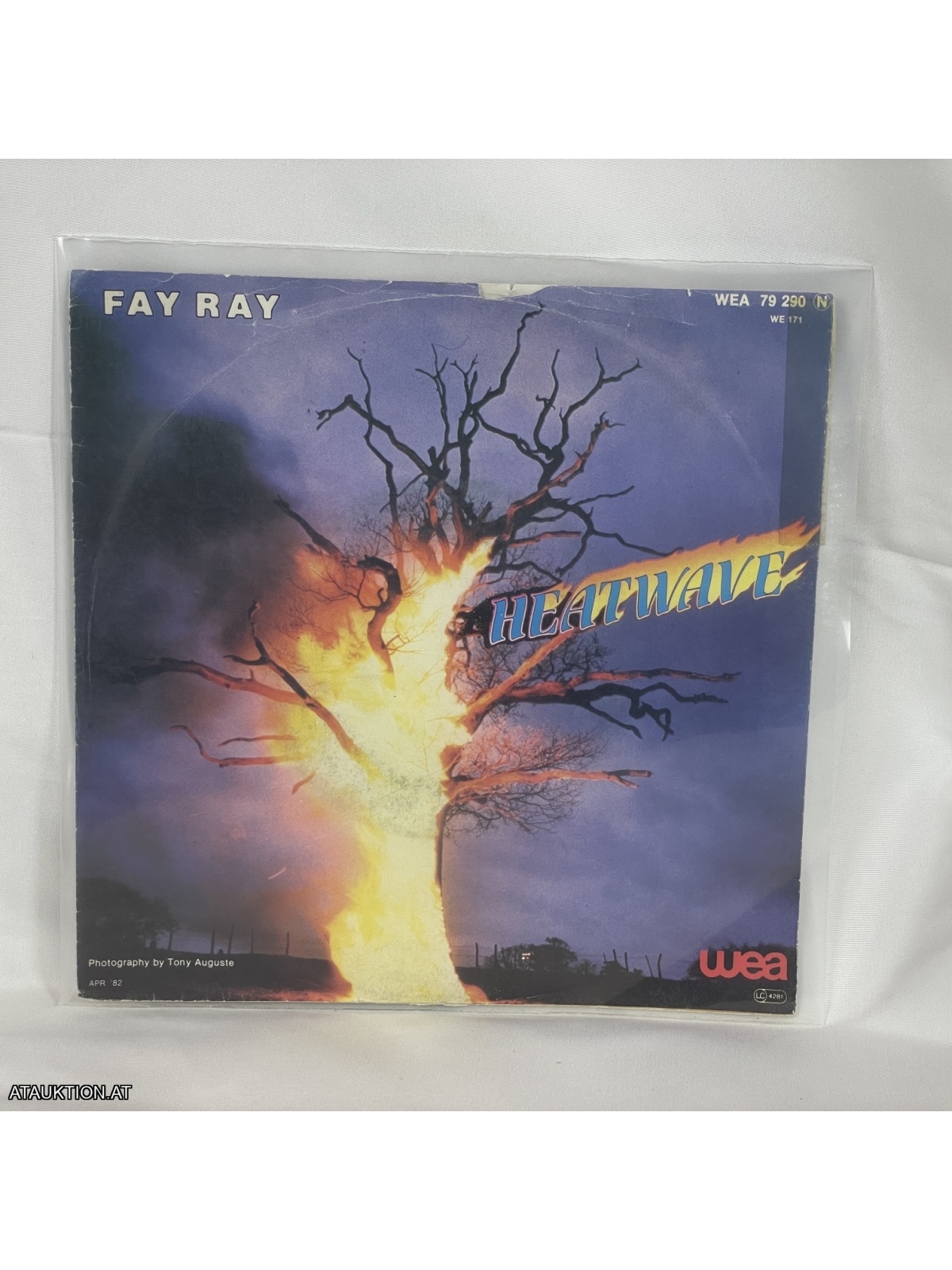 SINGLE / Fay Ray – Heatwave