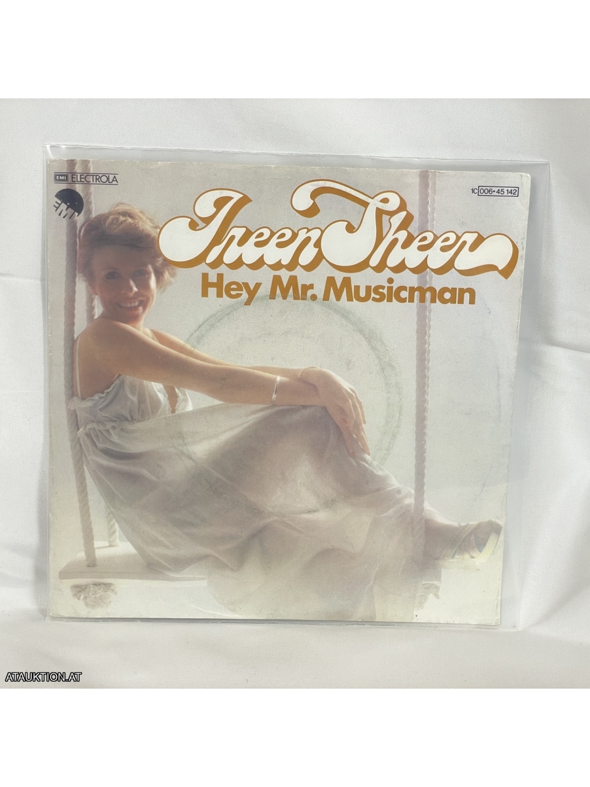 SINGLE / Ireen Sheer – Hey Mr. Musicman