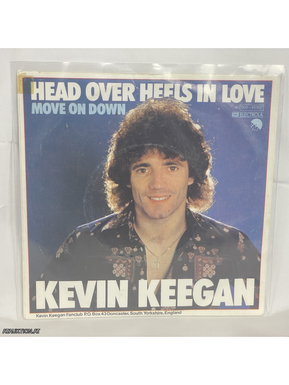 SINGLE / Kevin Keegan – Head Over Heels In Love