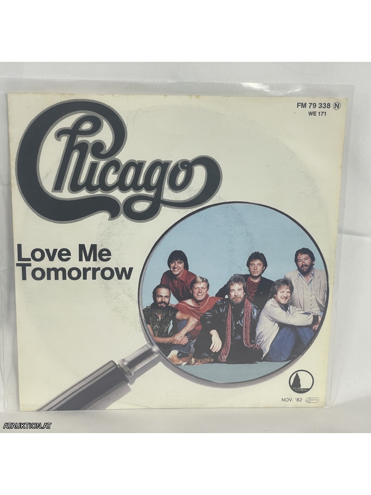 SINGLE / Chicago – Love Me Tomorrow