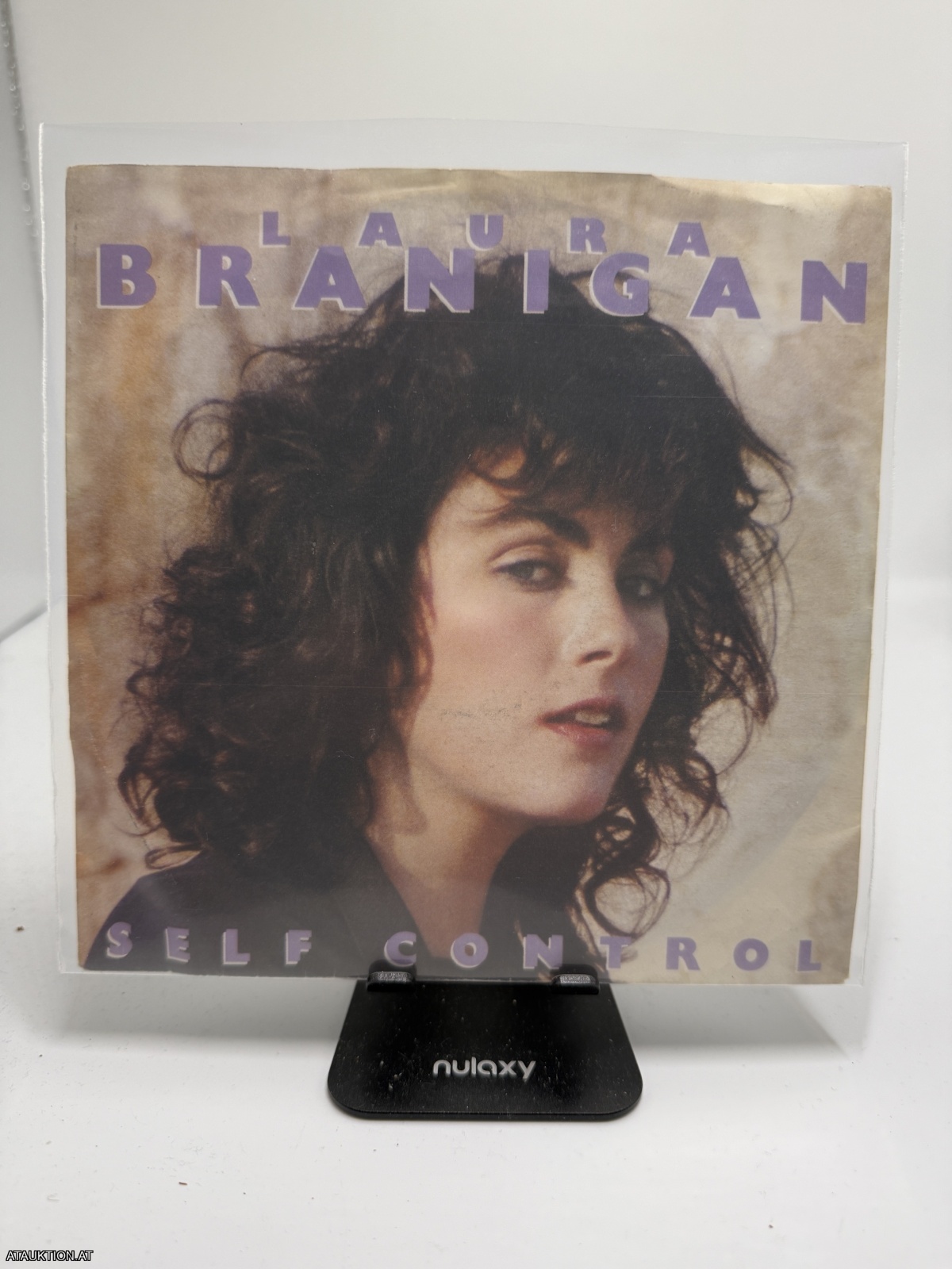 Single / Laura Branigan – Self Control