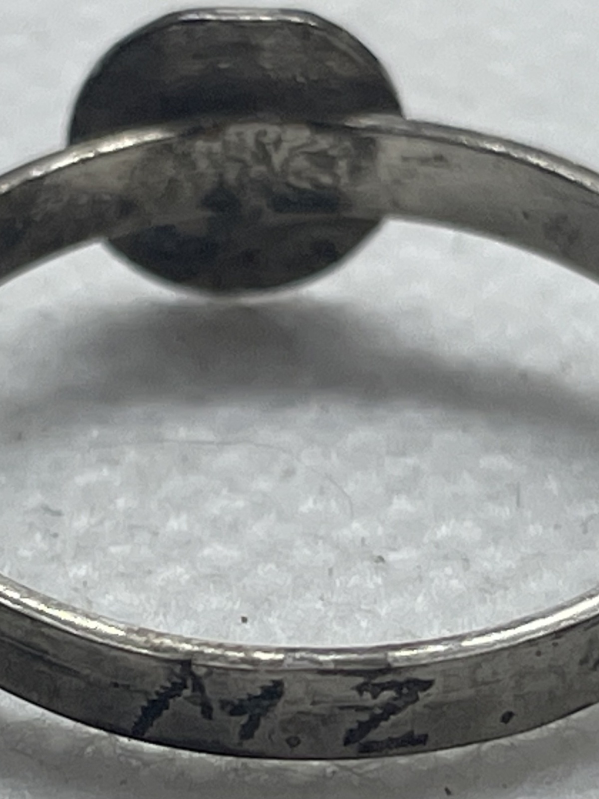 Antiker Ring mit Kleeblatt