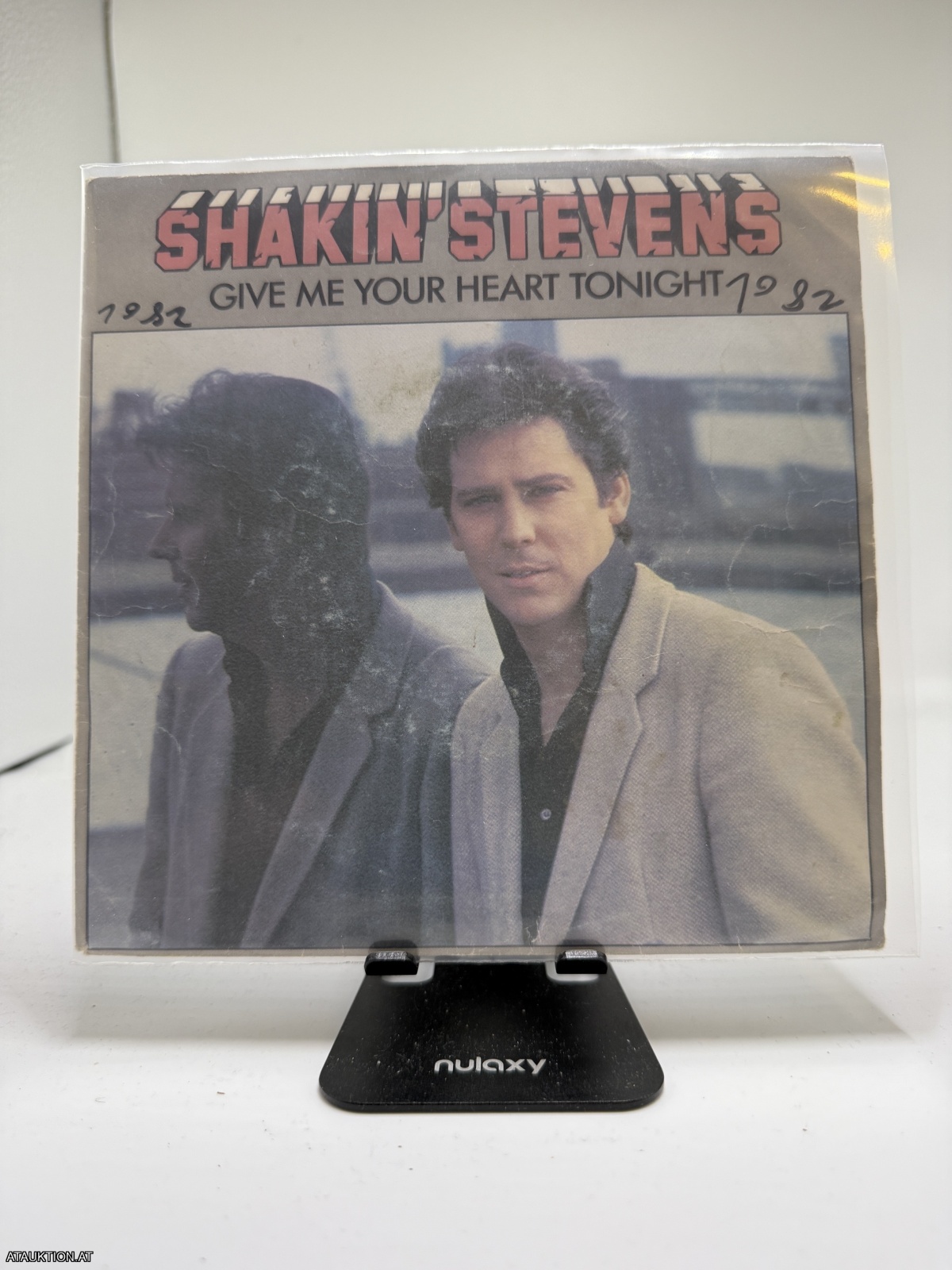 Single / Shakin' Stevens – Give Me Your Heart Tonight