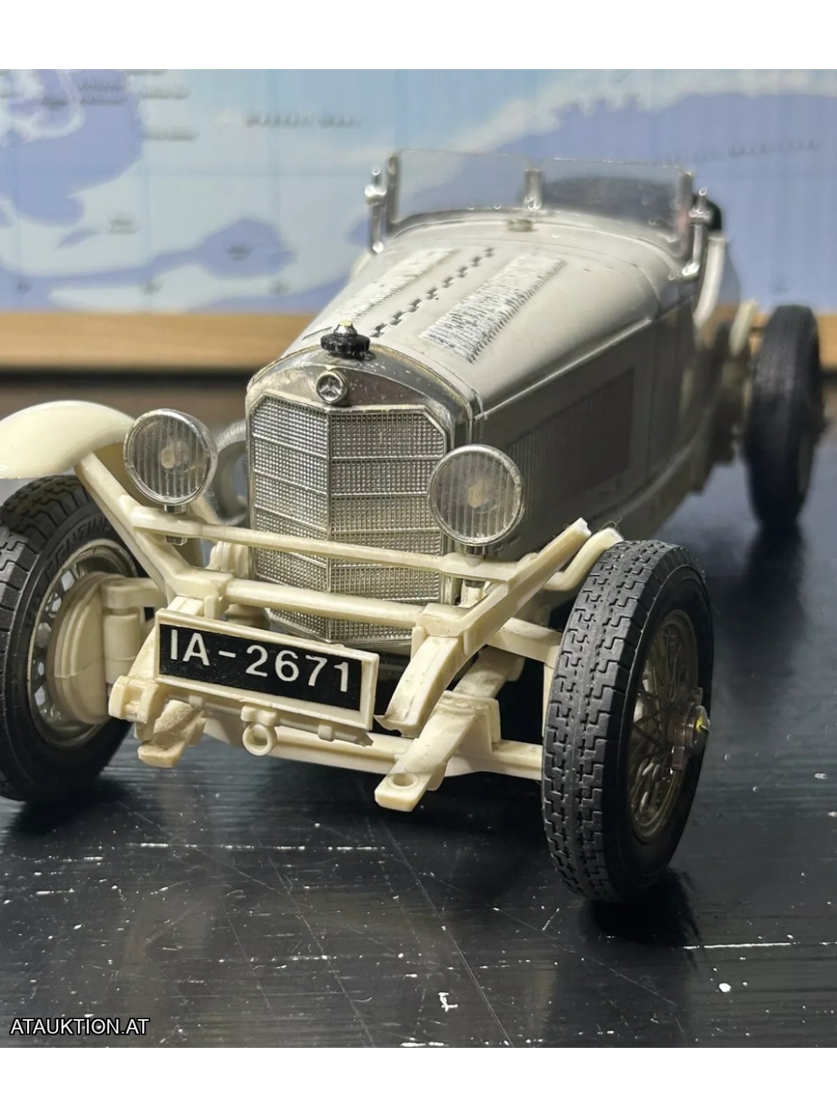 Paar Vintage Burago Automodelle Mercedes Benz SSK 1928 und SSKL 1931 Maßstab 1/18