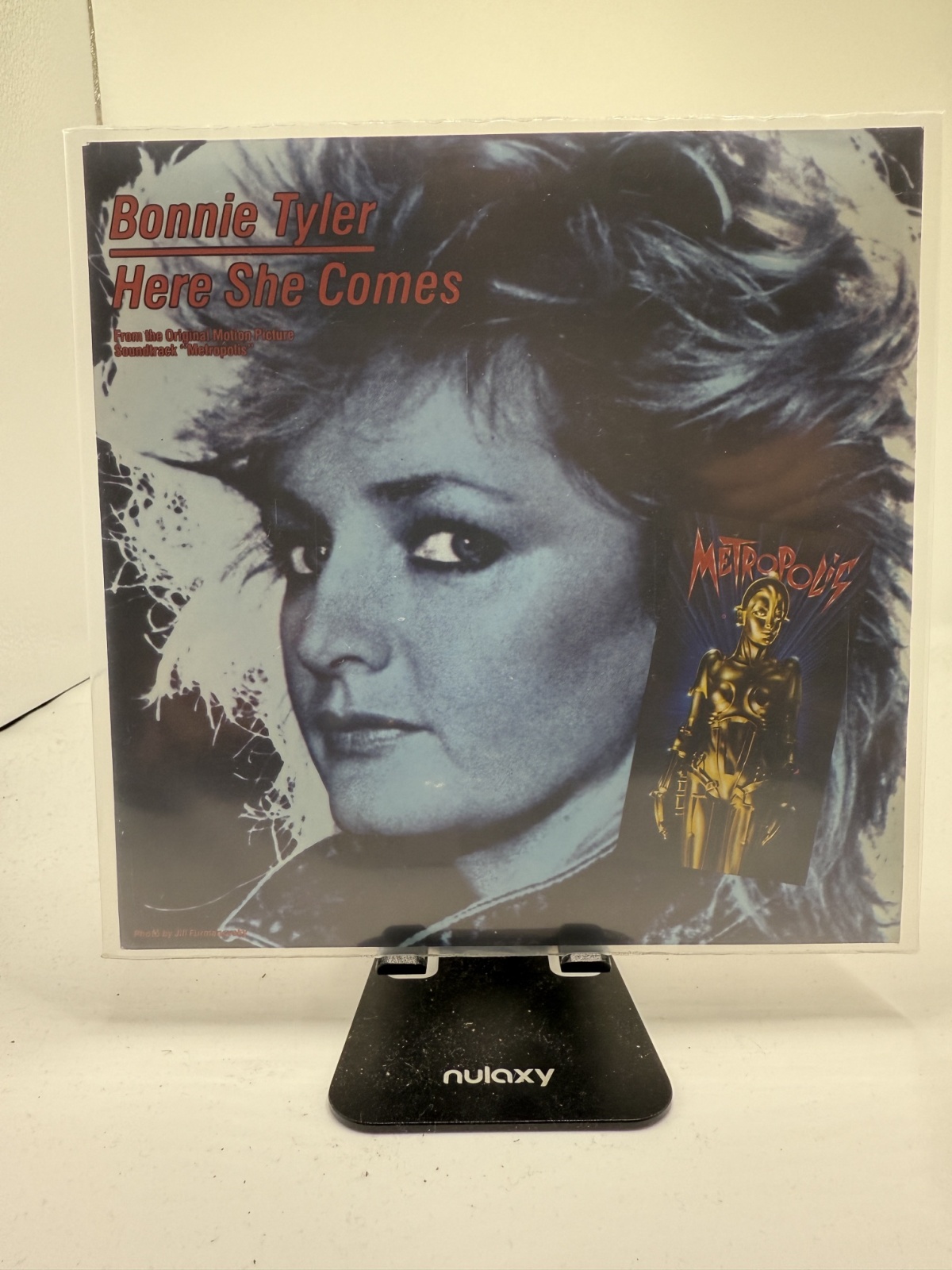 Single / Bonnie Tyler – Here She Comes