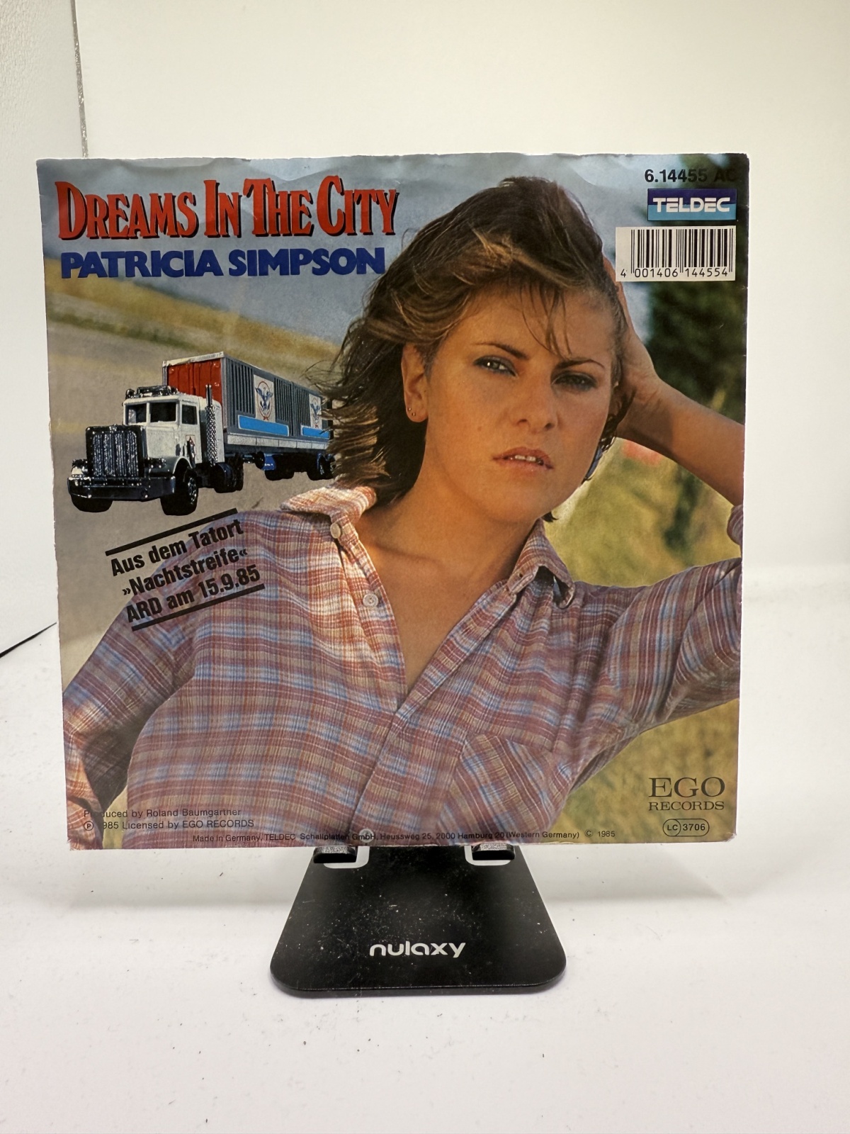 Single / Patricia Simpson – Dreams In The City