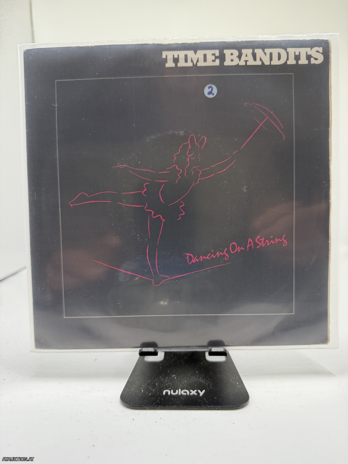 Single / Time Bandits – Dancing On A String