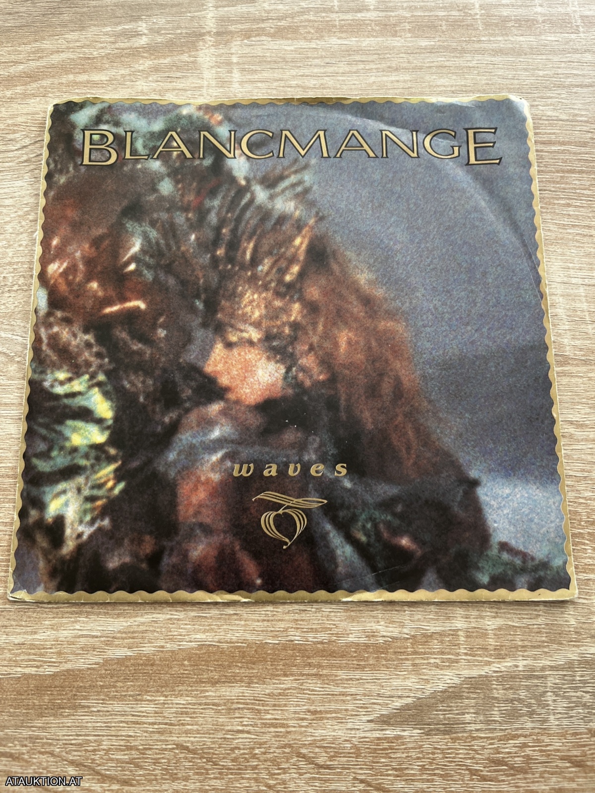 SINGLE / Blancmange – Waves