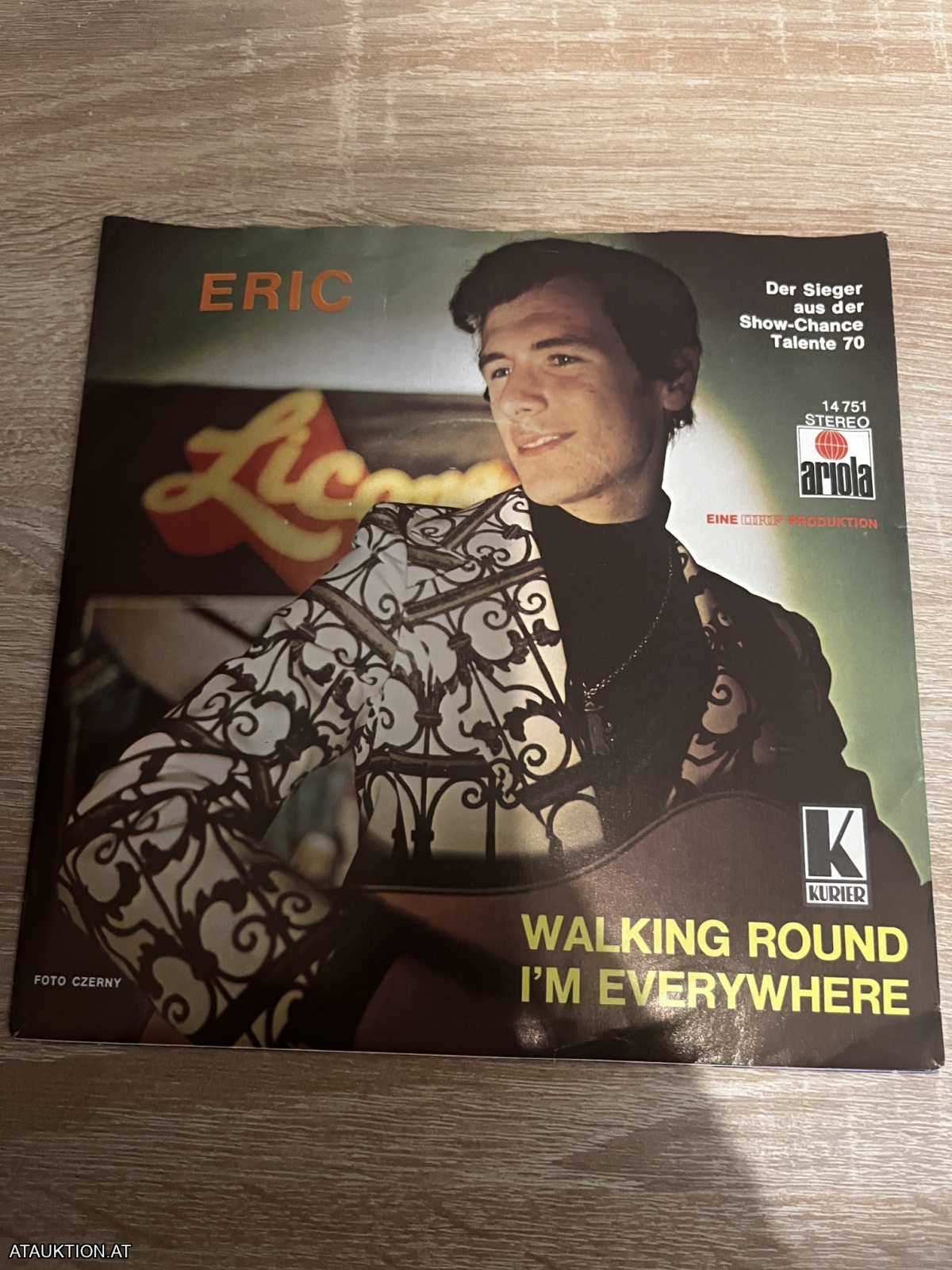 SINGLE / Eric – Walking Round / I'm Everywhere