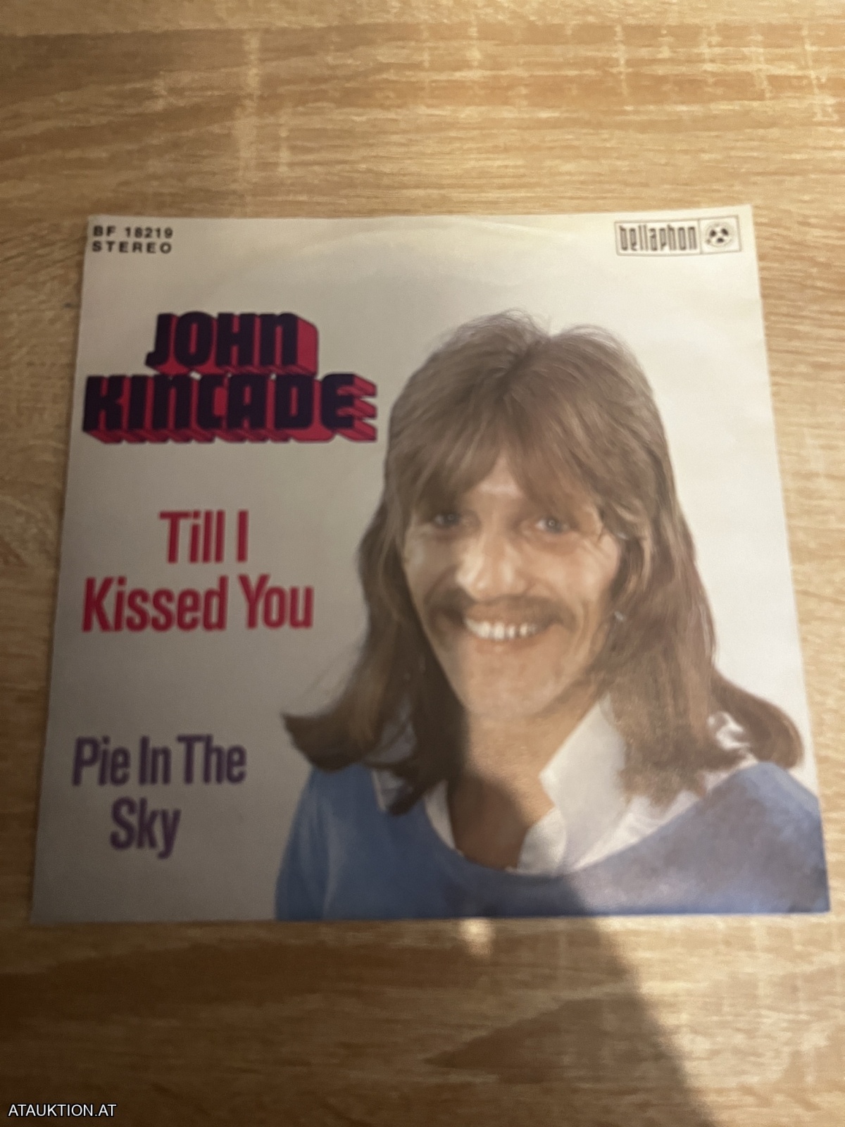 SINGLE / John Kincade – Till I Kissed You