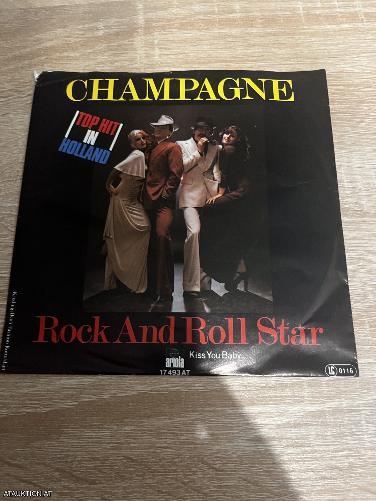 SINGLE / Champagne – Rock And Roll Star