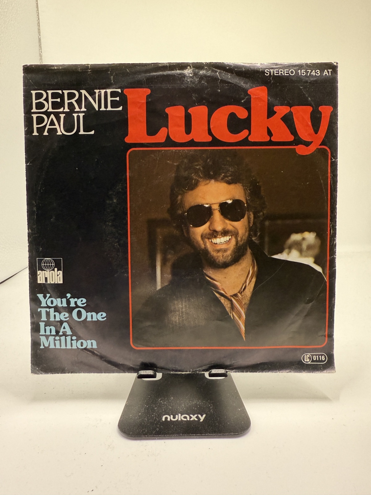 Single / Bernie Paul – Lucky