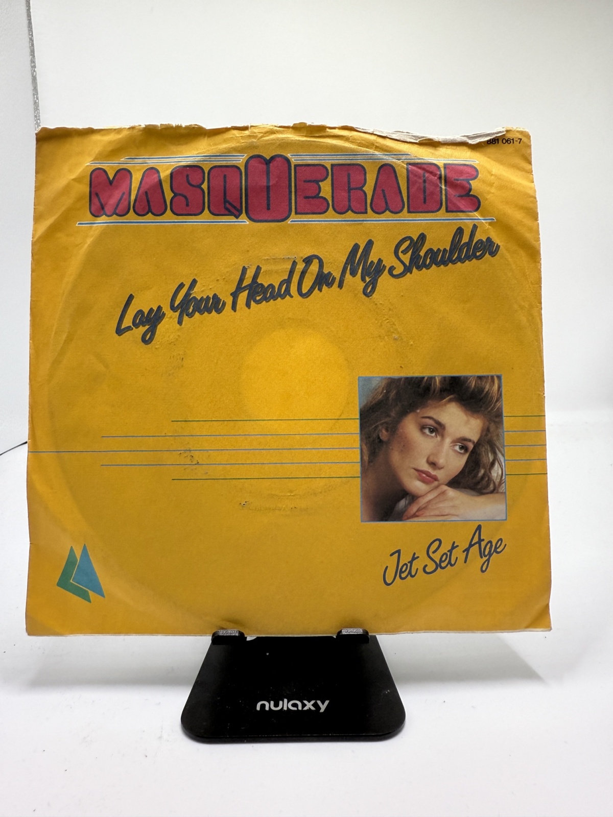 Single / Masquerade – Lay Your Head On My Shoulder