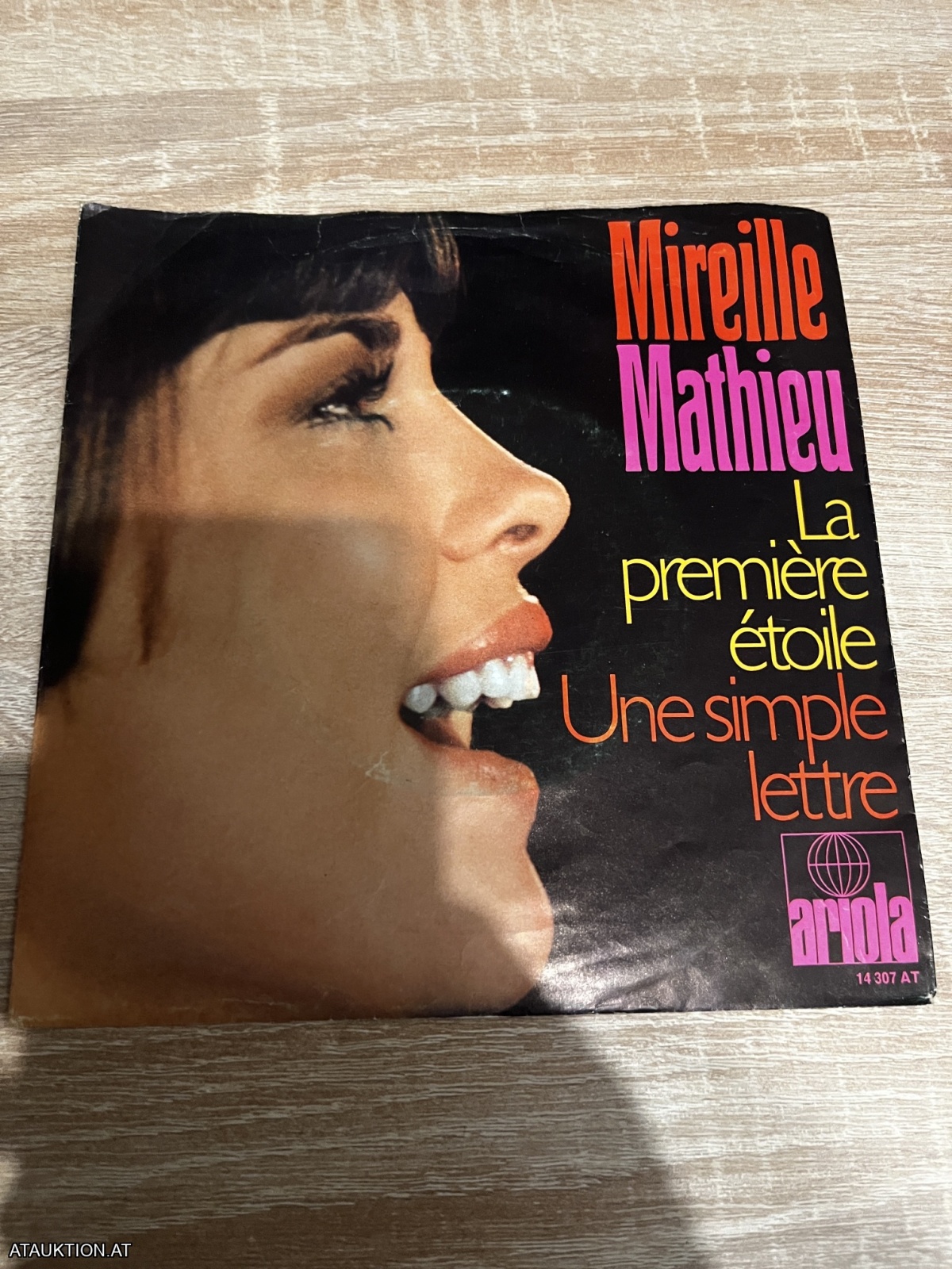 SINGLE / Mireille Mathieu – La Première Étoile / Une Simple Lettre