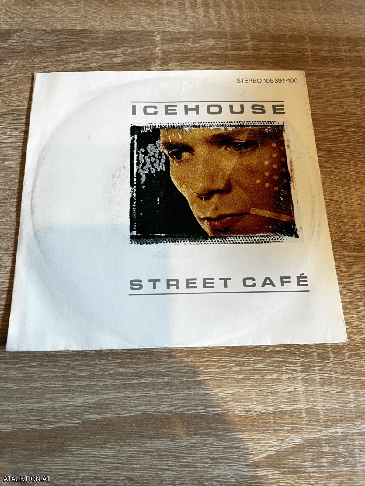 SINGLE / Icehouse – Street Café