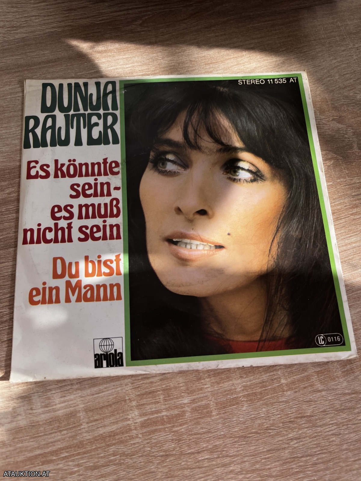 SINGLE / Dunja Rajter – Es Könnte Sein - Es Muß Nicht Sein / Du Bist Ein Mann