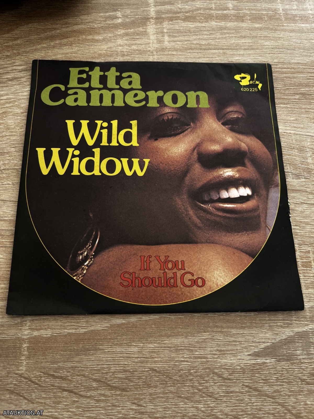 SINGLE / Etta Cameron – Wild Widow