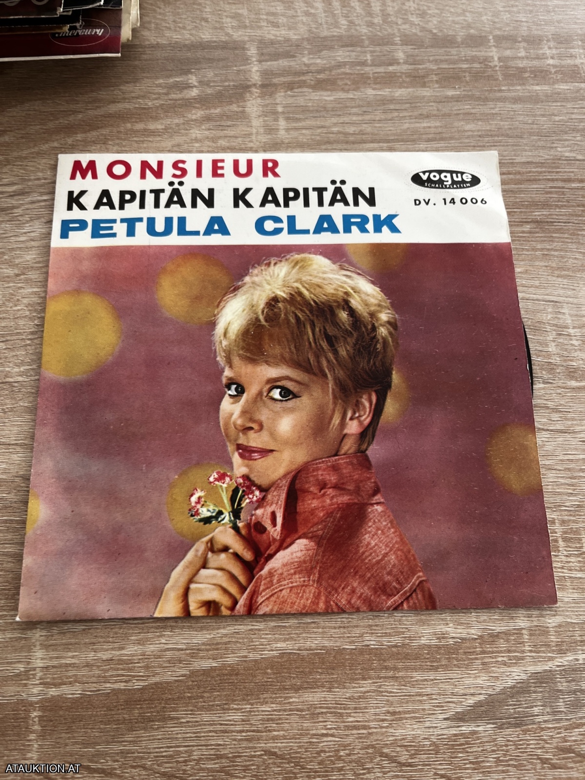 SINGLE / Petula Clark – Monsieur