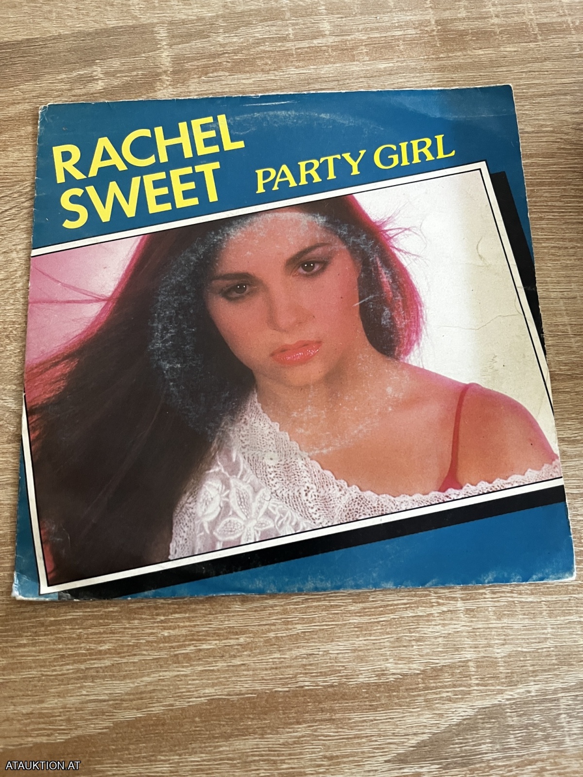 SINGLE / Rachel Sweet – Party Girl