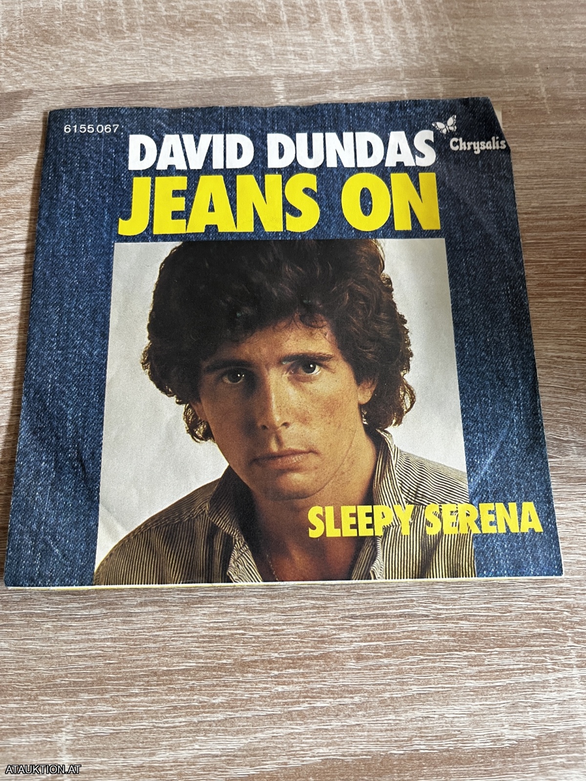 SINGLE / David Dundas – Jeans On