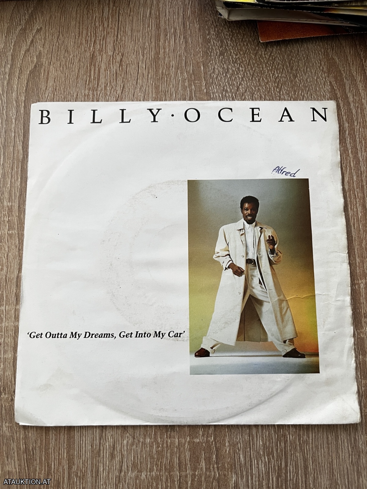 SINGLE / Billy Ocean – Get Outta My Dreams, Get Into My Car