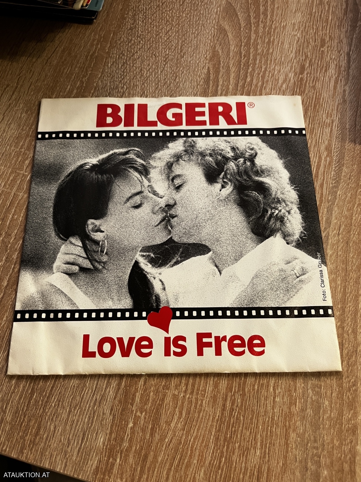 SINGLE / Bilgeri – Love Is Free