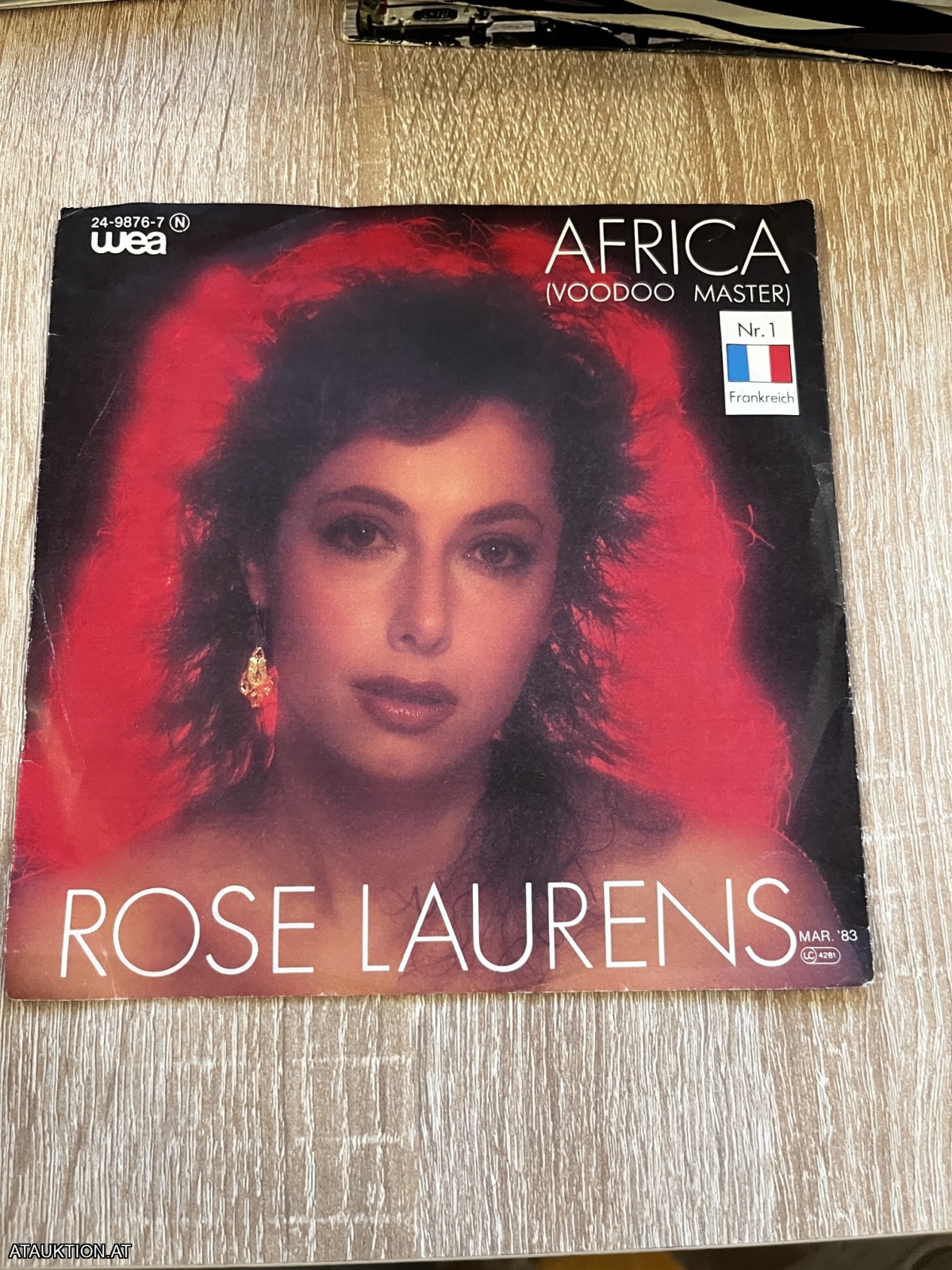 SINGLE / Rose Laurens – Africa (Voodoo Master)