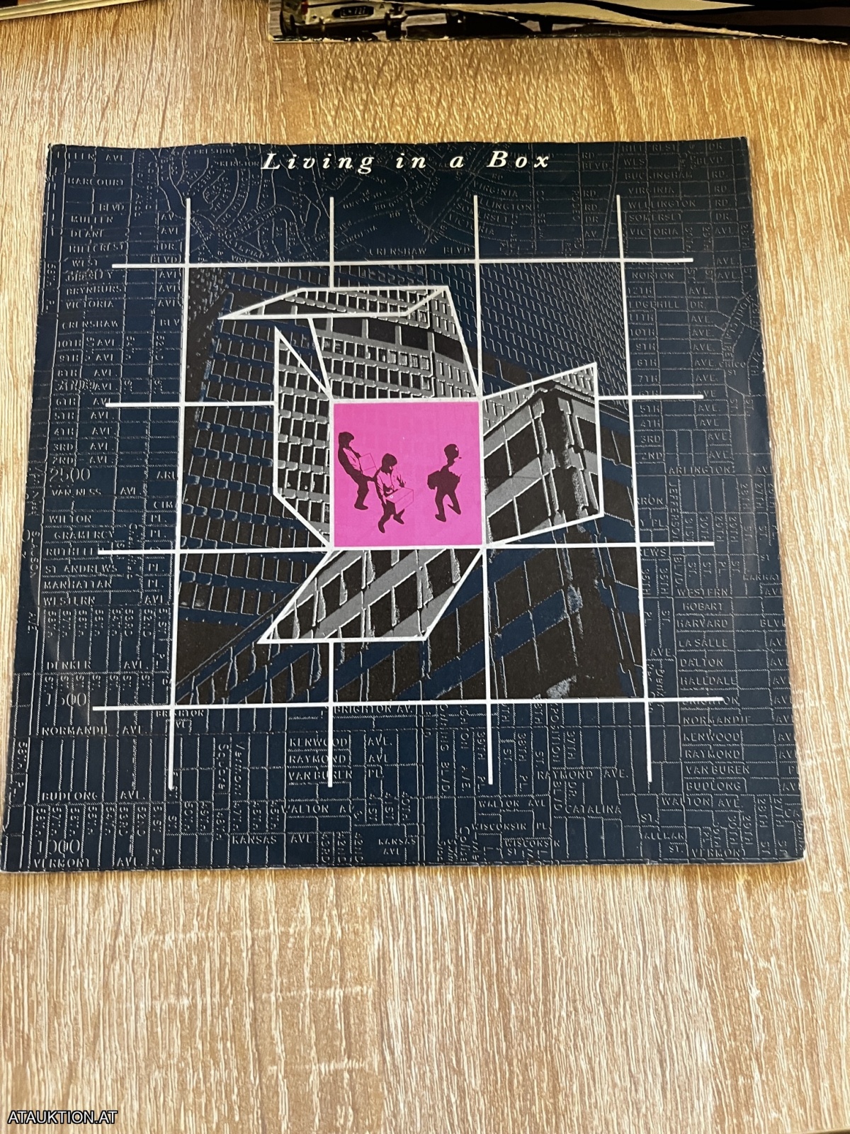 SINGLE / Living In A Box – Living In A Box