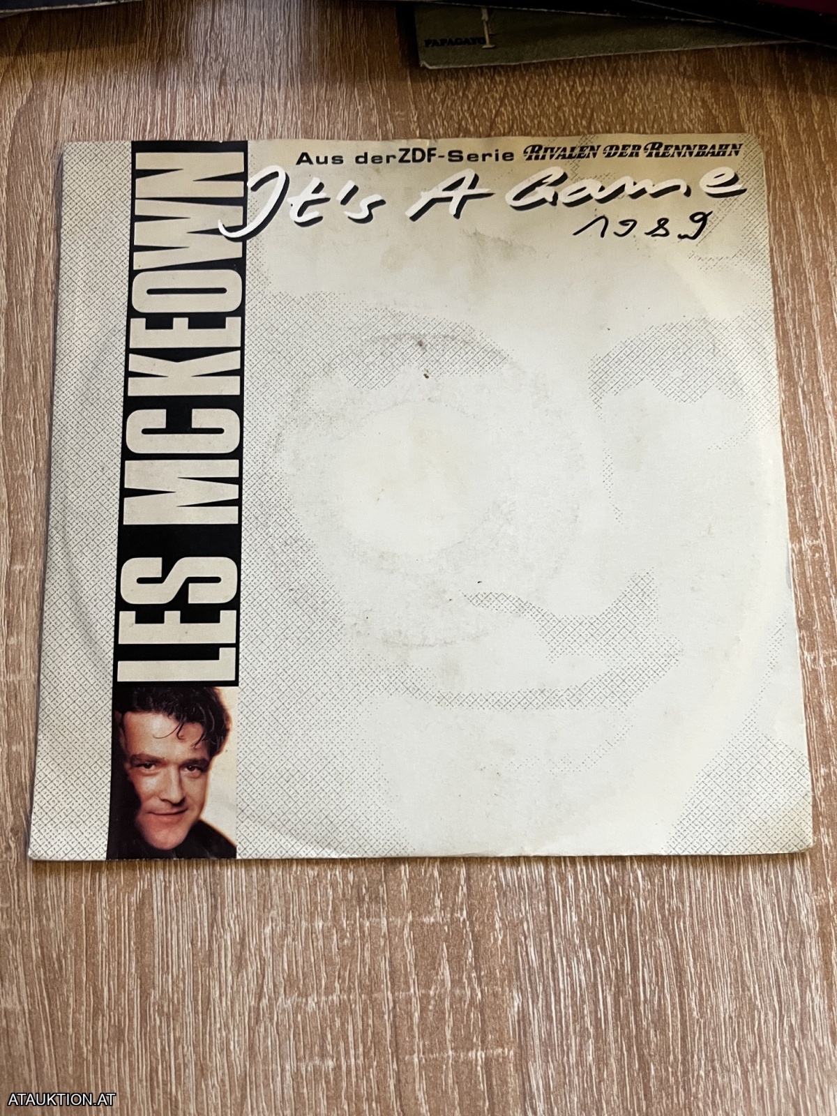 SINGLE / Les McKeown – It's A Game