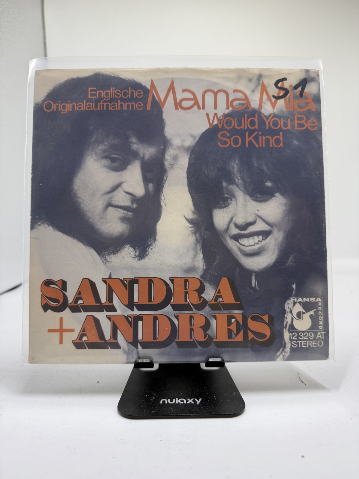 Single / Sandra + Andres – Mama Mia