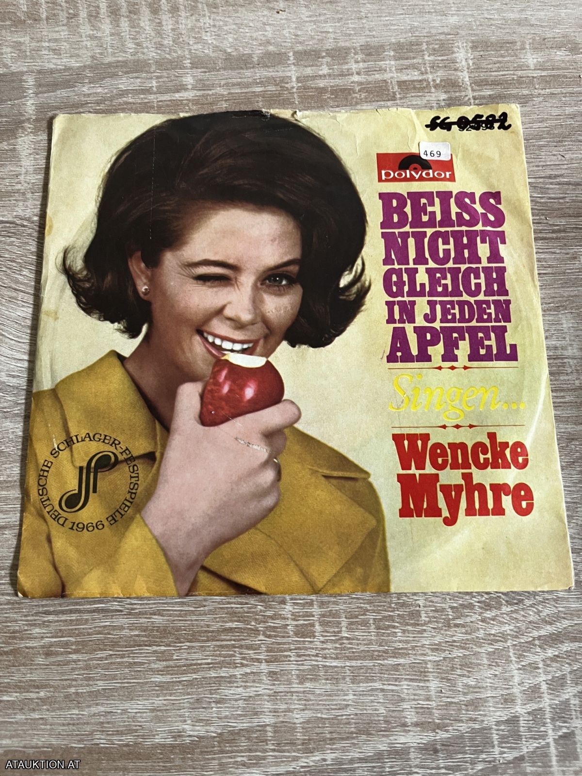 SINGLE / Wencke Myhre – Beiss Nicht Gleich In Jeden Apfel