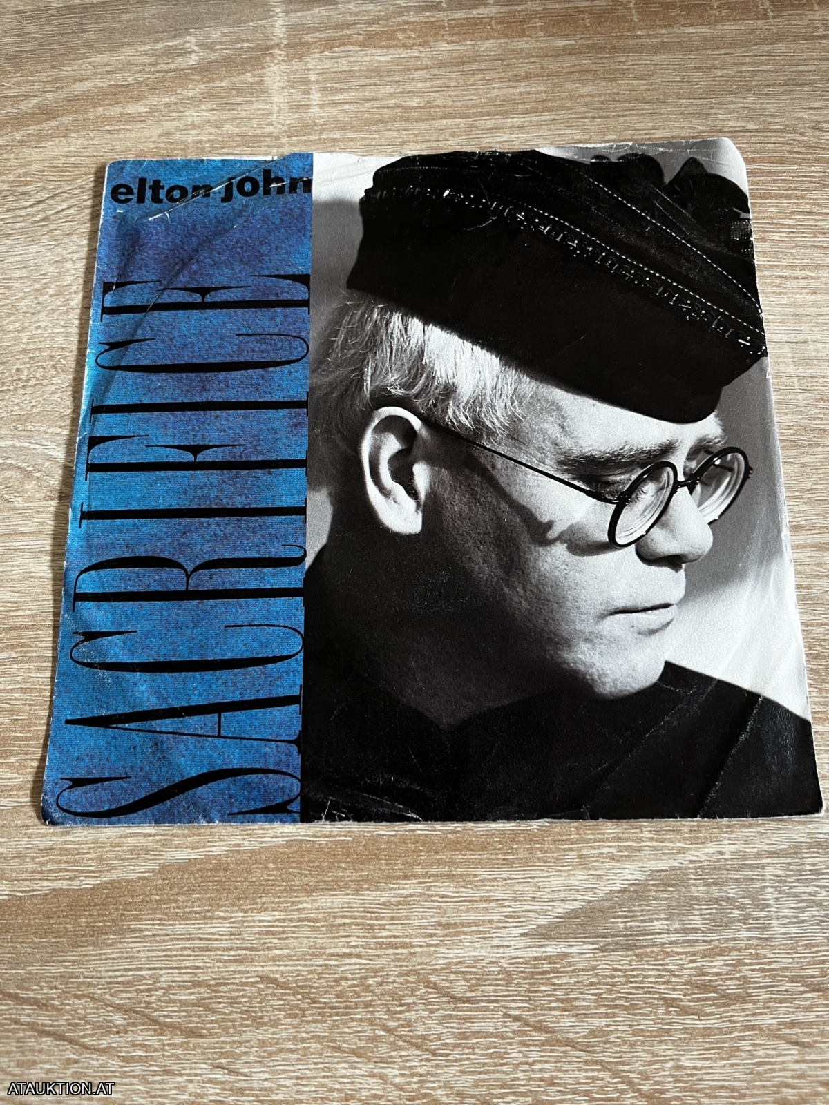 SINGLE / Elton John – Sacrifice