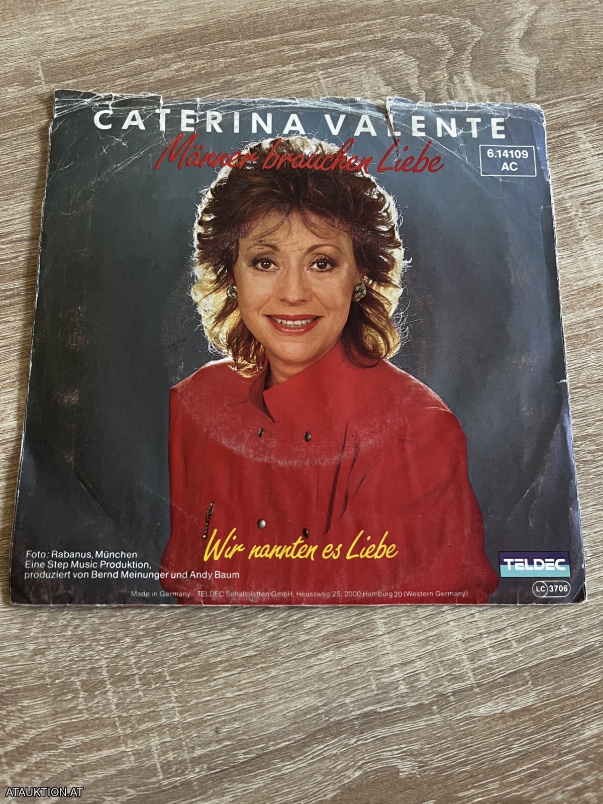 SINGLE / Caterina Valente – Männer Brauchen Liebe