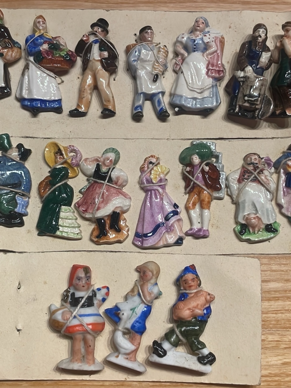 17 Stück WHW Porzellanfiguren